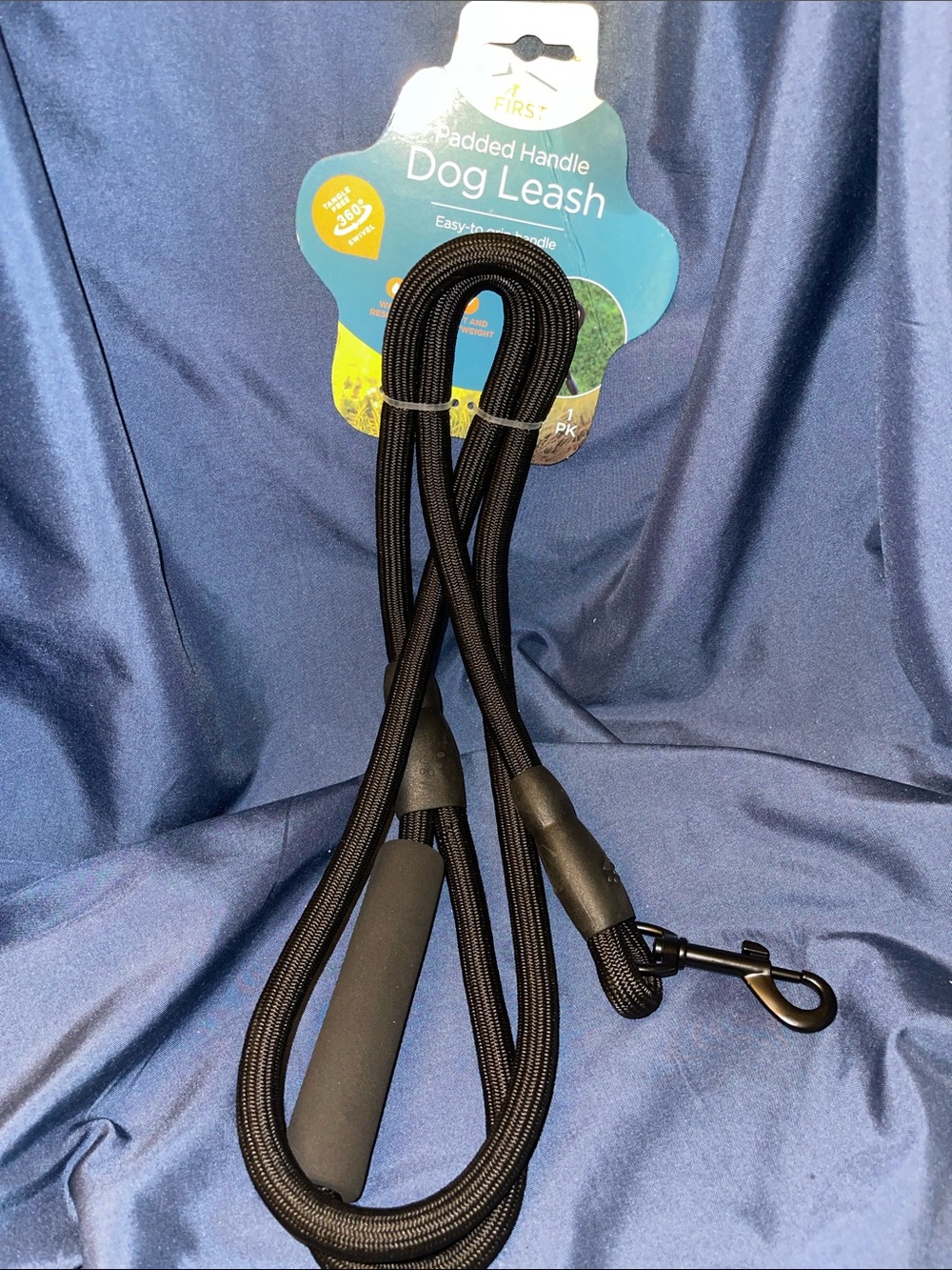 Padded Handle Dog Leash — Black